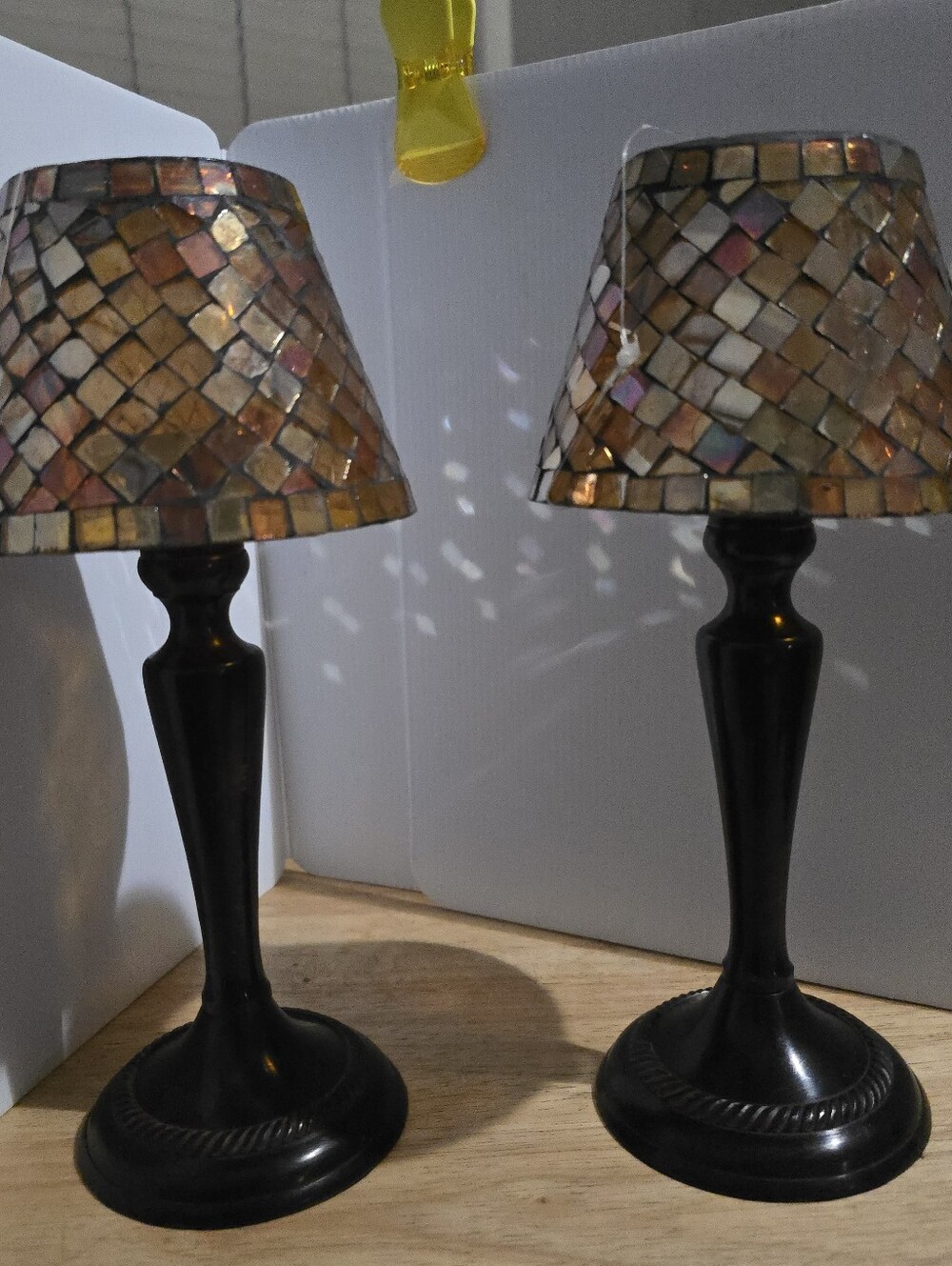 Mosaic Glass Table Lamp in Warm Amber